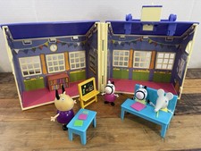 Peppa Pig School House Playset